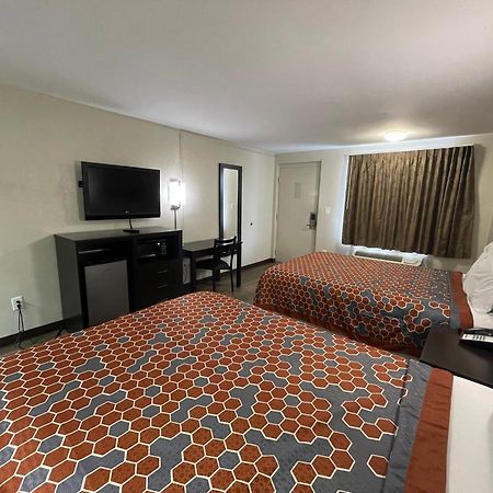 פרדריקסבורג Royal Inn Motel מראה חיצוני תמונה