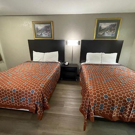 פרדריקסבורג Royal Inn Motel מראה חיצוני תמונה