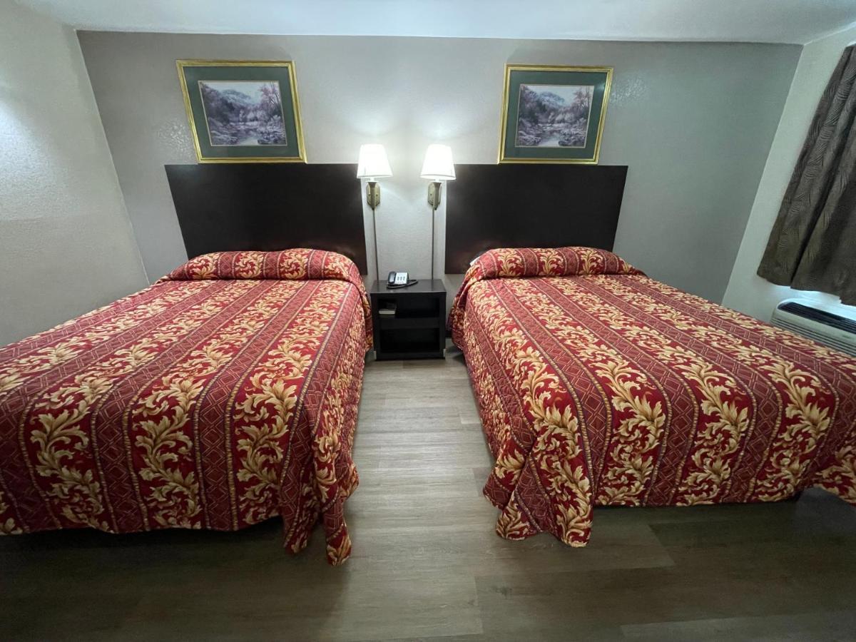 פרדריקסבורג Royal Inn Motel מראה חיצוני תמונה