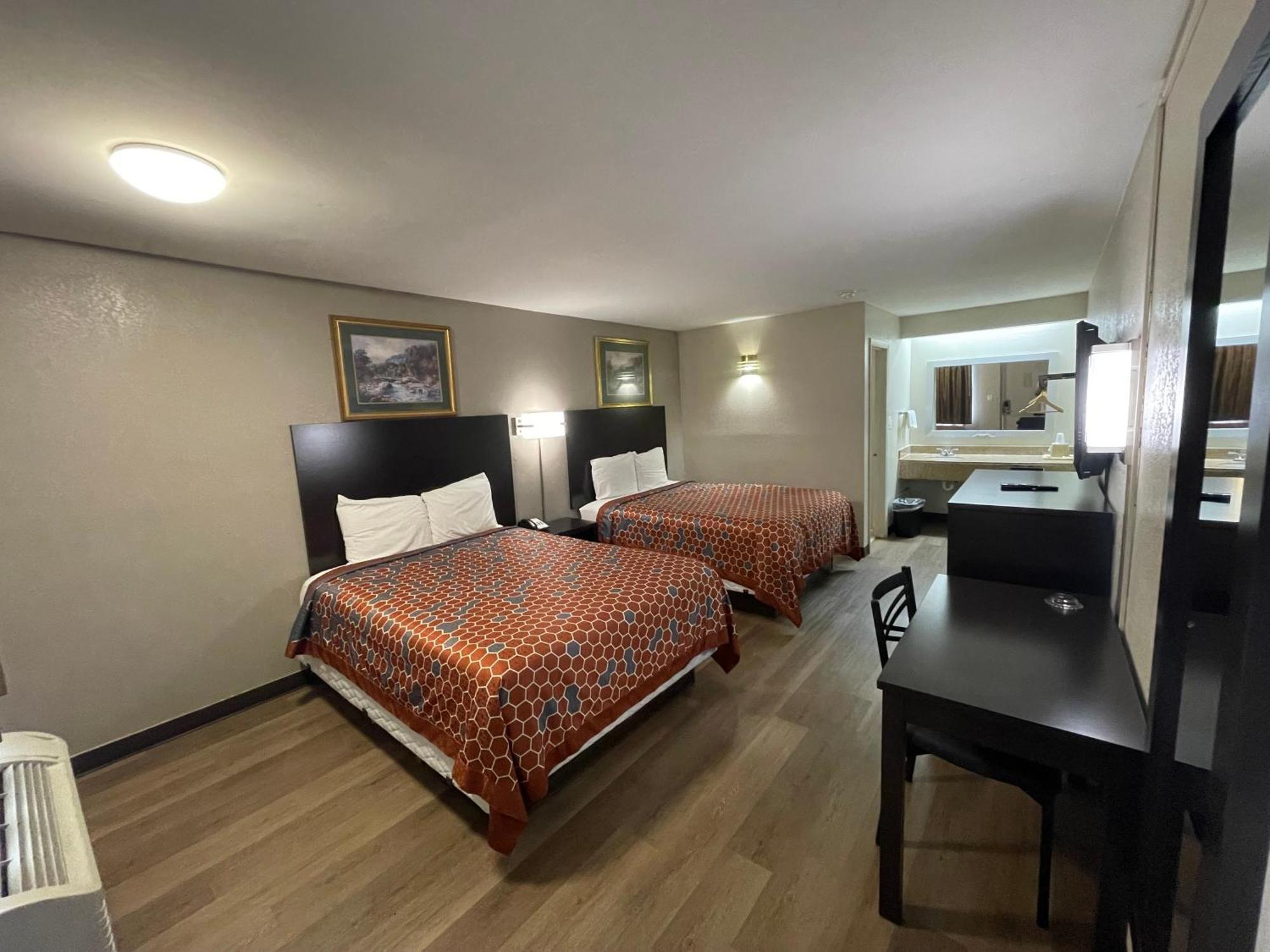 פרדריקסבורג Royal Inn Motel מראה חיצוני תמונה