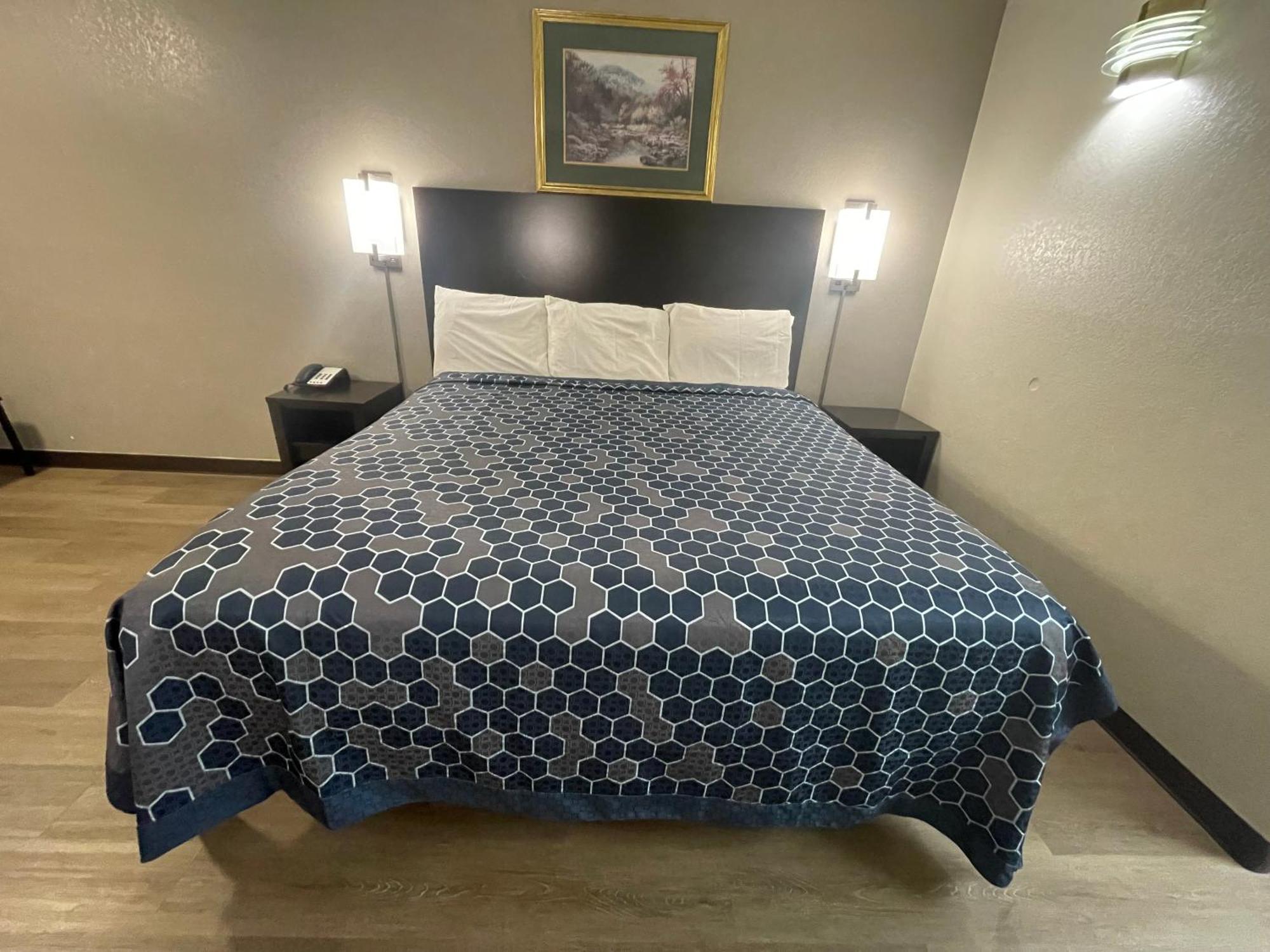 פרדריקסבורג Royal Inn Motel מראה חיצוני תמונה